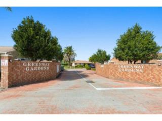 LOW-COST ENTRY TO MANAGEMENT RIGHTS WITH STRONG RETURNS AND SIMPLE OPERATIONS | Resort Brokers ID : MR008986