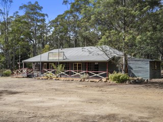 Bed and Breakfasts For Sale - 1 large