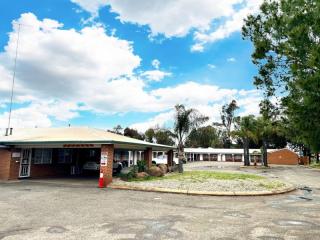 High-Performing Freehold Motel in Thriving Regional Hub | Resort Brokers ID : FH008876