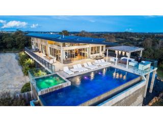 Motels For Sale - 1 large