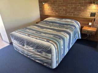 Motels For Sale - 1 large