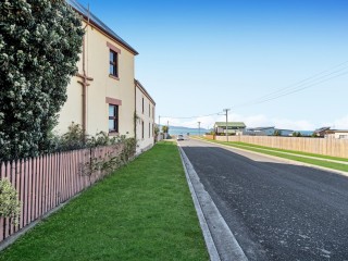 Bed and Breakfasts For Sale - 1 large