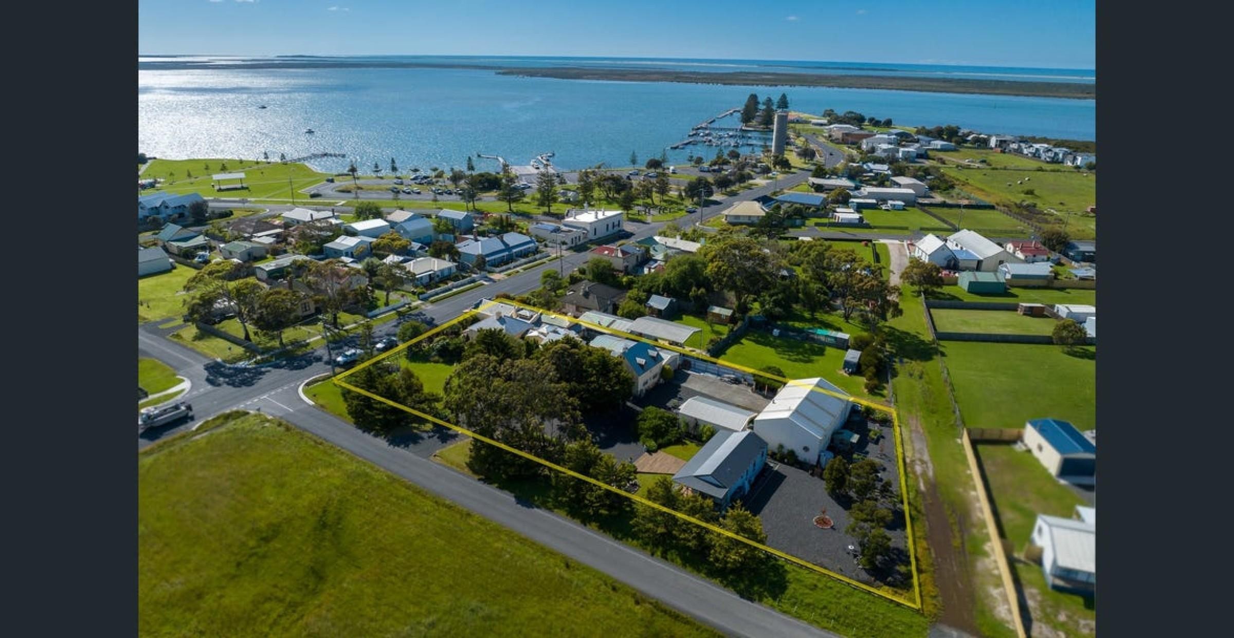 Guest House/B&B for sale  Port Albert