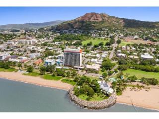 Townsville's Only Beachside High-Rise - Incredible holiday MLR with $1.3M net | Resort Brokers ID : MR009071