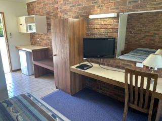 Motels For Sale - 1 large