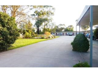 Motels For Sale - 1 large