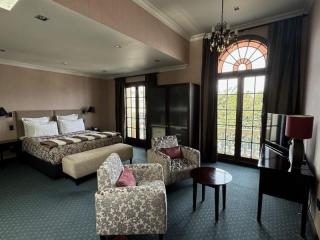 Hotels For Sale - 1 large