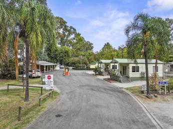 Top Quality Freehold & Business Caravan Park just 1 hour from Melbourne 