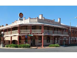 LEASEHOLD - Royal Hotel, Corowa NSW - 1P0527