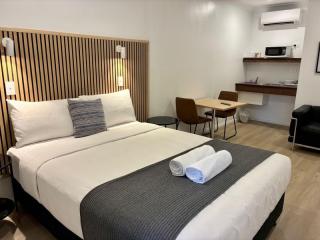 FREEHOLD MOTEL WITH PRIME POSITION & PROVEN PERFORMANCE  | Resort Brokers ID : FH008701