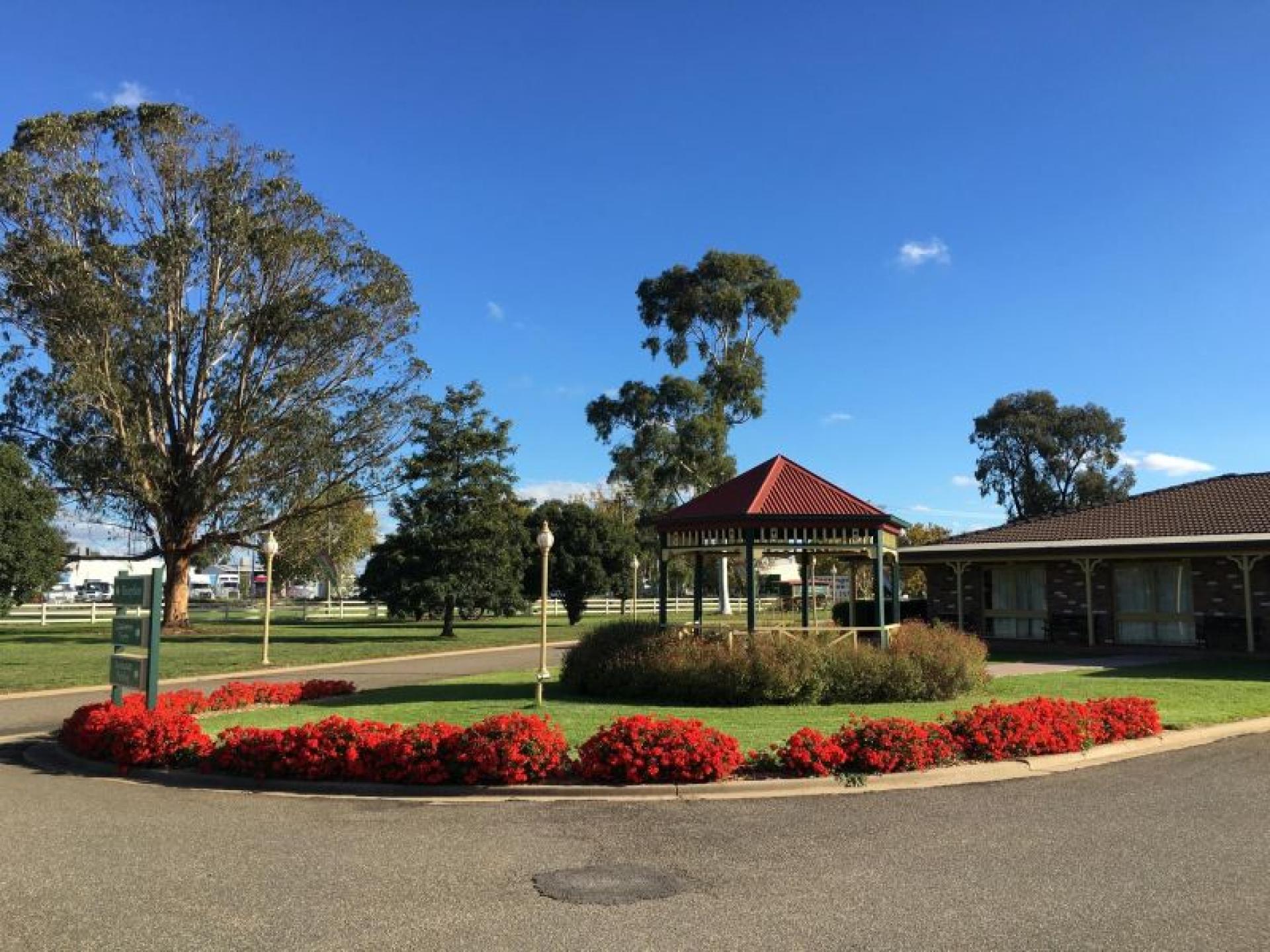 Motel for sale East Wagga Wagga