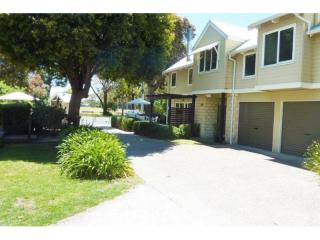 Motels For Sale - 1 large