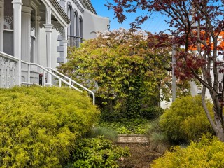 Bed and Breakfasts For Sale - 1 large