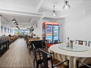 Bed and Breakfasts For Sale - 1 large