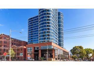 INCREDIBLE SCALE MIXED-USE SERVICED APARTMENT IN MELBOURNE NOP $940K+ | Resort Brokers ID : MR008821
