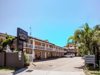 Affordable 14-room motel lease in Labrador, metres from the beach | Resort Brokers ID : LH008952