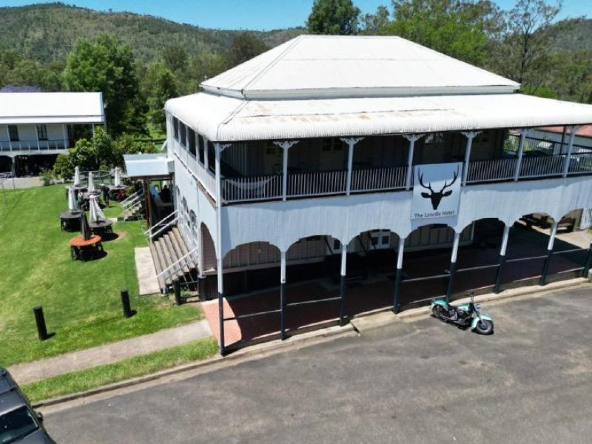 Hotel for sale Linville