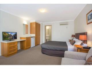 Motels For Sale - 1 large
