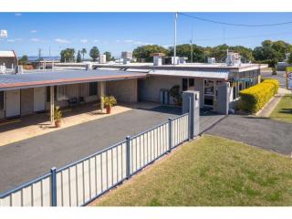 Motels For Sale - 1 large
