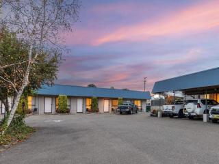 Motels For Sale - 1 large