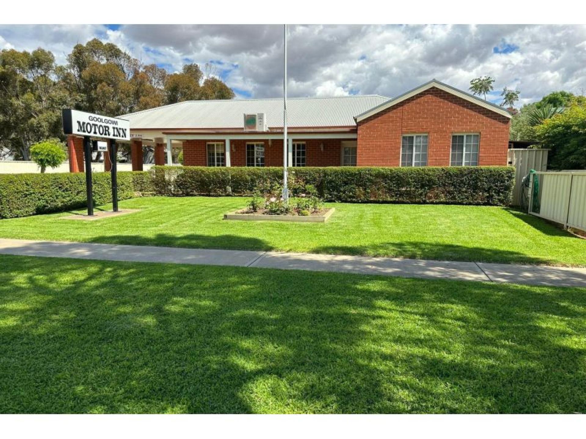 Motel for sale  Goolgowi
