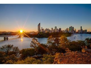 BRISBANE CITY-FRINGE PERMANENT BUSINESS ONLY MLR WITH NET OVER $580K | Resort Brokers ID : MR008967