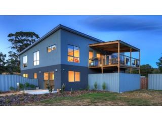 Tasmanian Freehold Coastal Opportunity with Premium Residence & Growth Upside | Resort Brokers ID : FH009052
