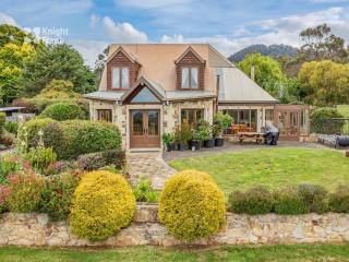 Bed and Breakfasts For Sale - 1 large