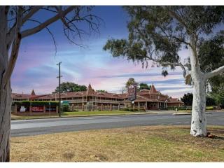 Freehold Highway Motel with Substantial Occupancy Upside - Dubbo's Regional Hub | Resort Brokers ID : FH009011
