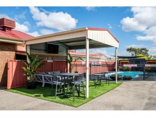 Motels For Sale - 1 large