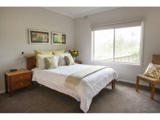 Boutique Freehold Accommodation Offering Income and Lifestyle in Healesville